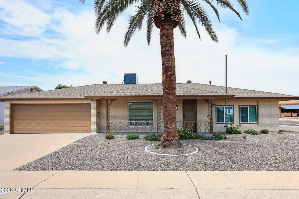 10013 W Desert Forest Cir, Sun City, AZ 85351